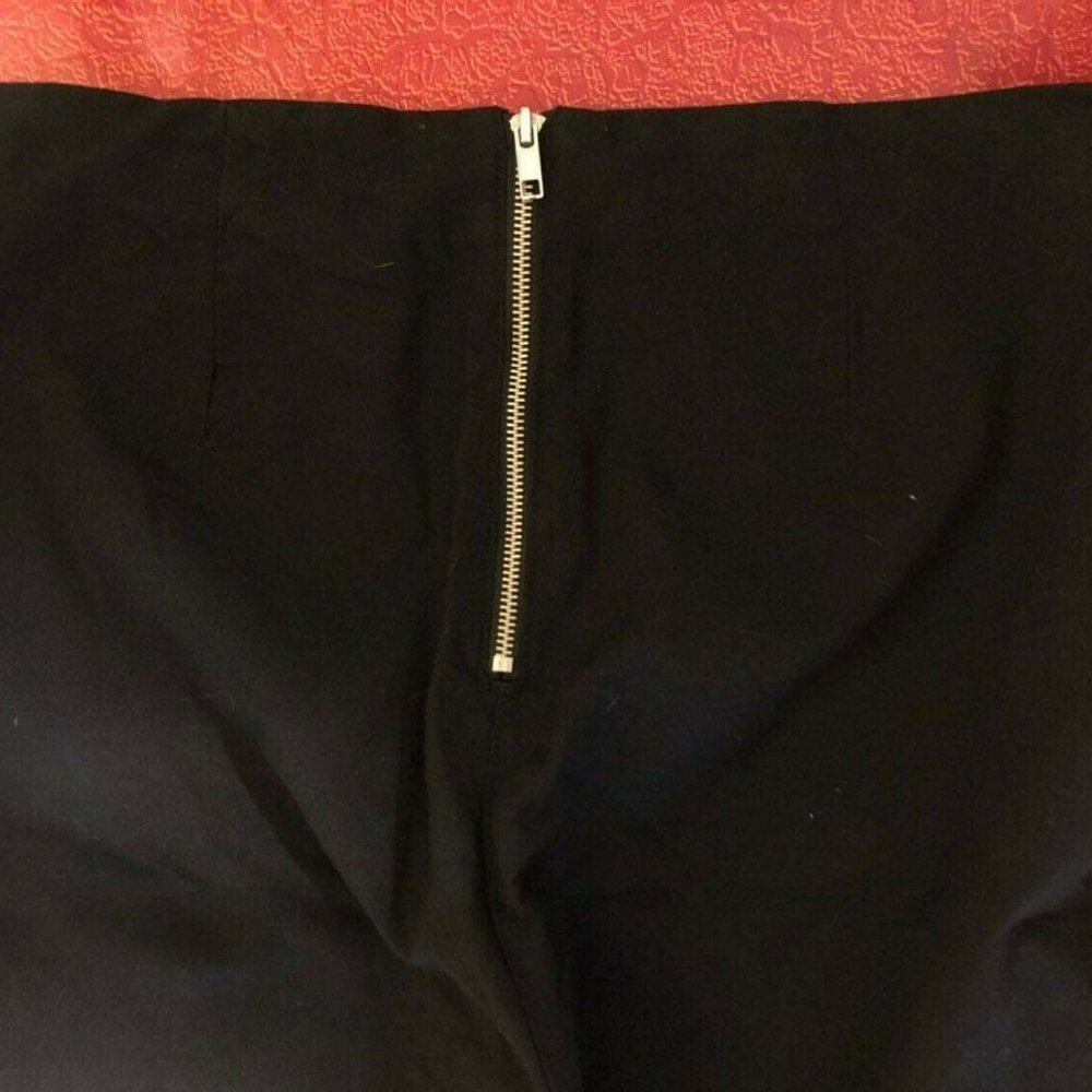 Back Zip, Stretchy Pants 12 W. NWOT